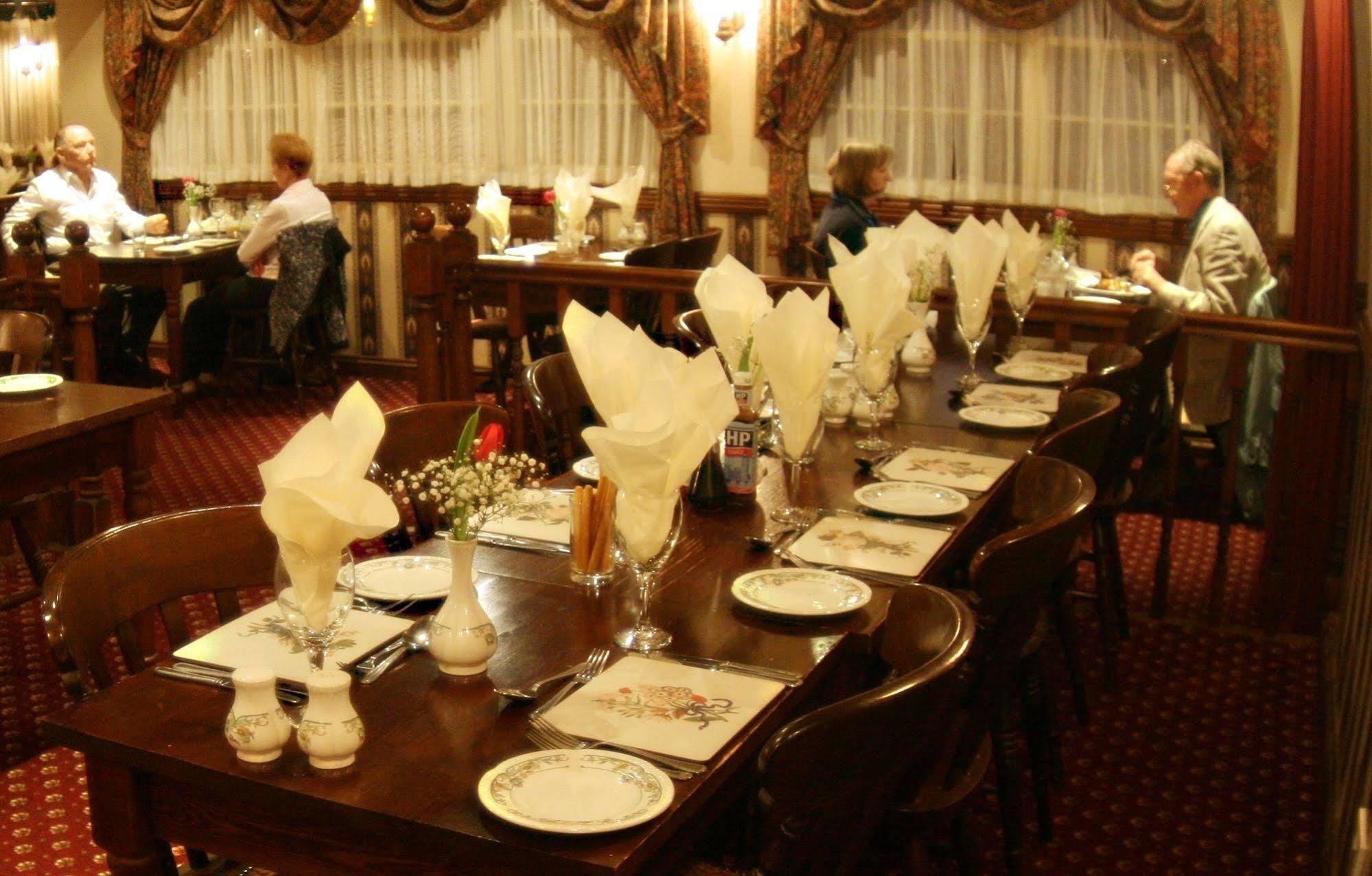 The Town & Country Lodge Dundry Экстерьер фото