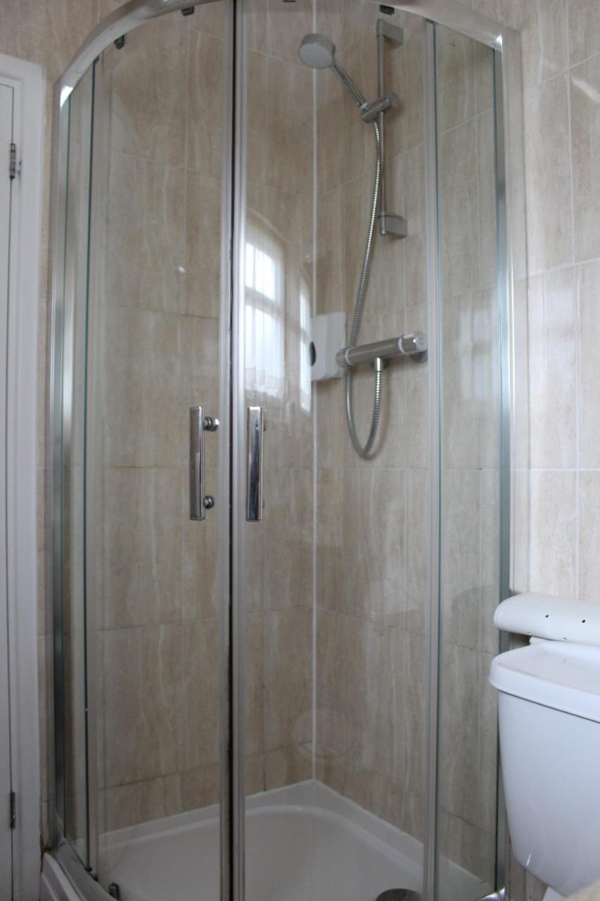 The Town & Country Lodge Dundry Экстерьер фото