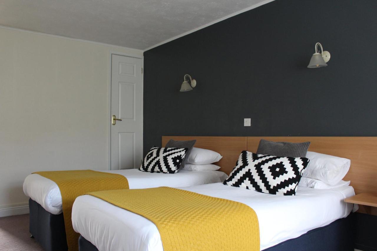 The Town & Country Lodge Dundry Экстерьер фото