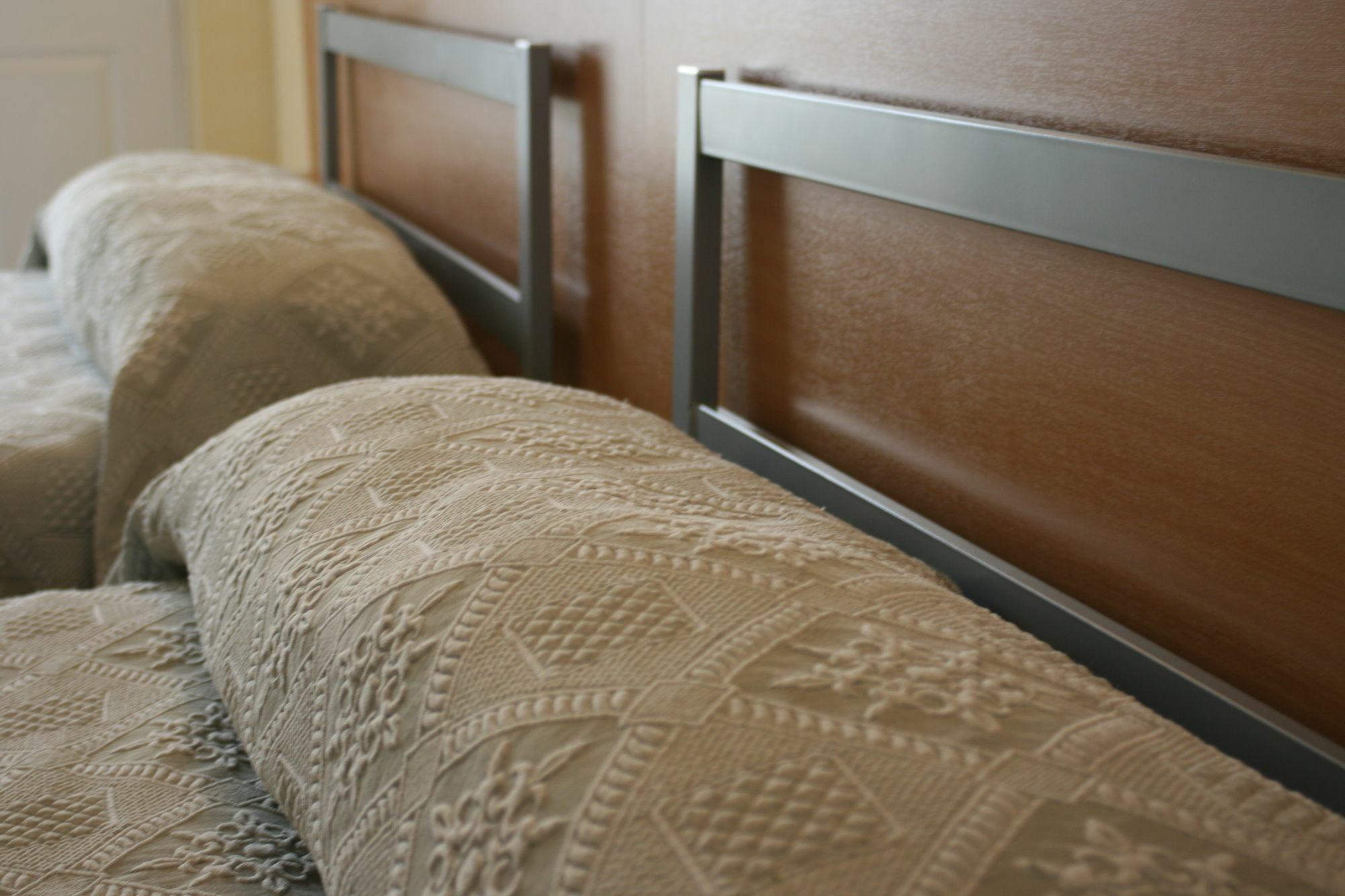 The Town & Country Lodge Dundry Экстерьер фото