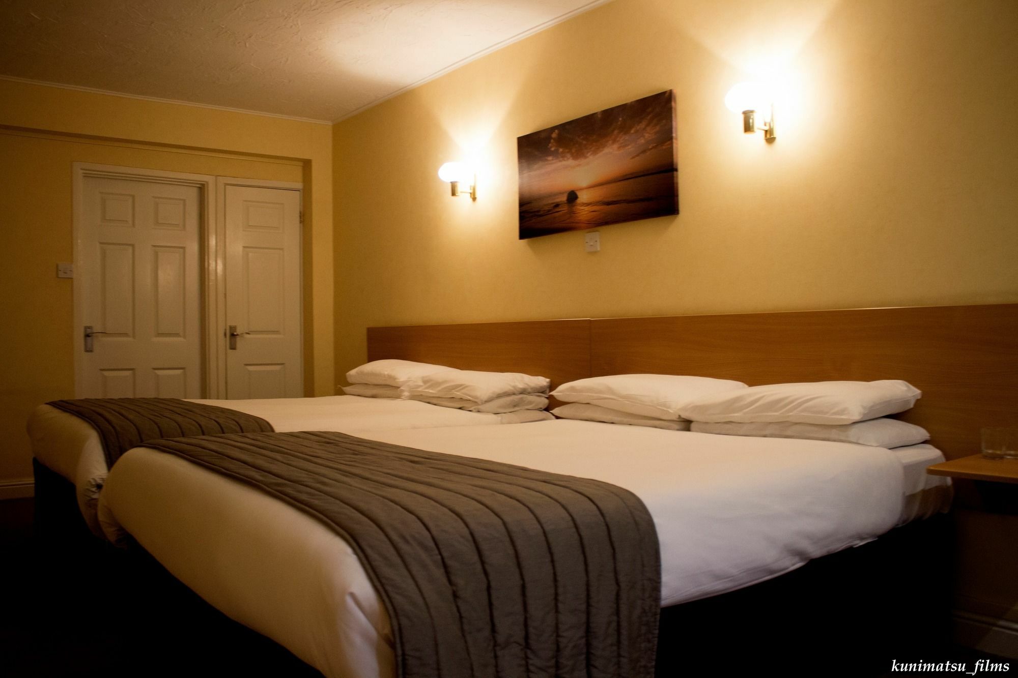 The Town & Country Lodge Dundry Экстерьер фото